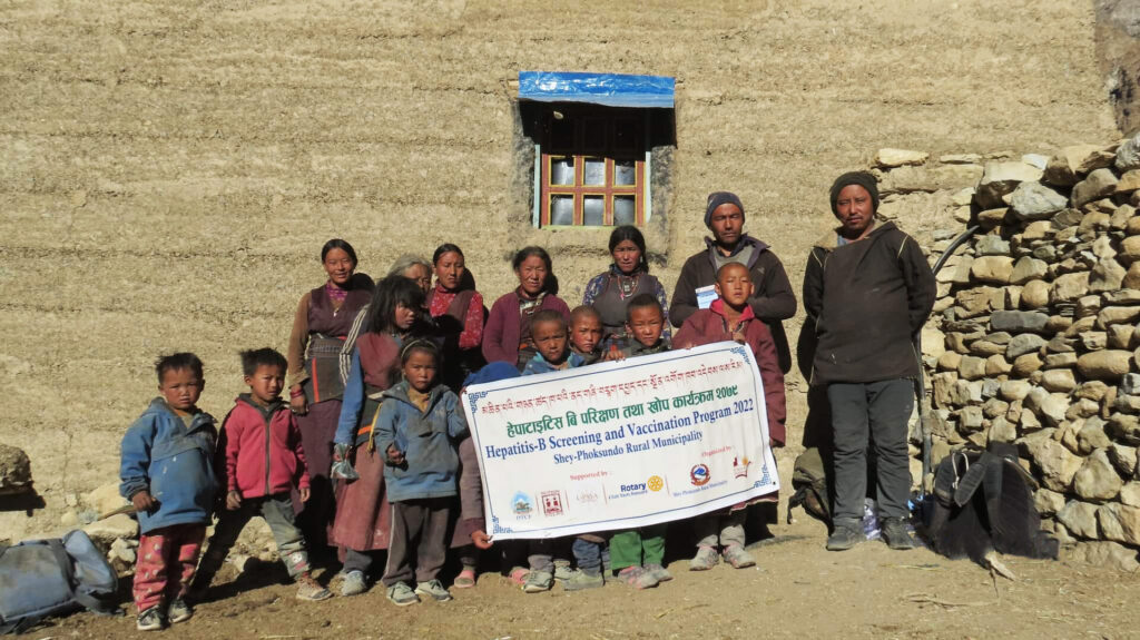 Vaccination contre l'hépatite B au Haut-Dolpo, au Népal