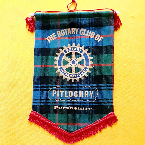 Fanion d'un club du Rotary International