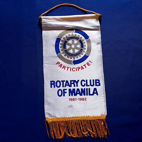 Fanion d'un club du Rotary International