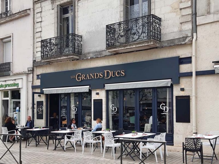 Les Grands Ducs